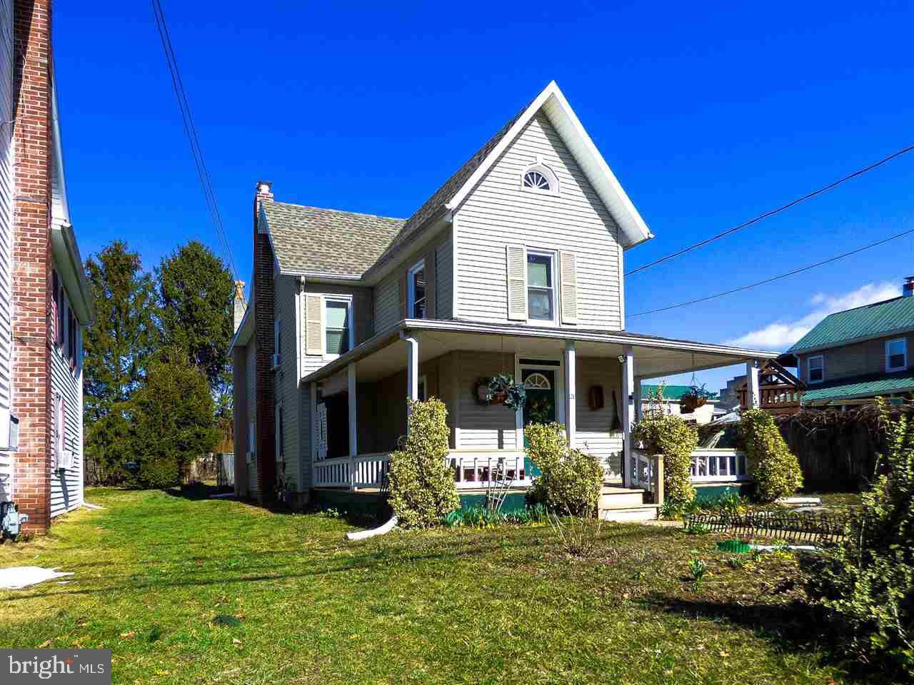 East Prospect, PA 17317,21 W MAPLE ST