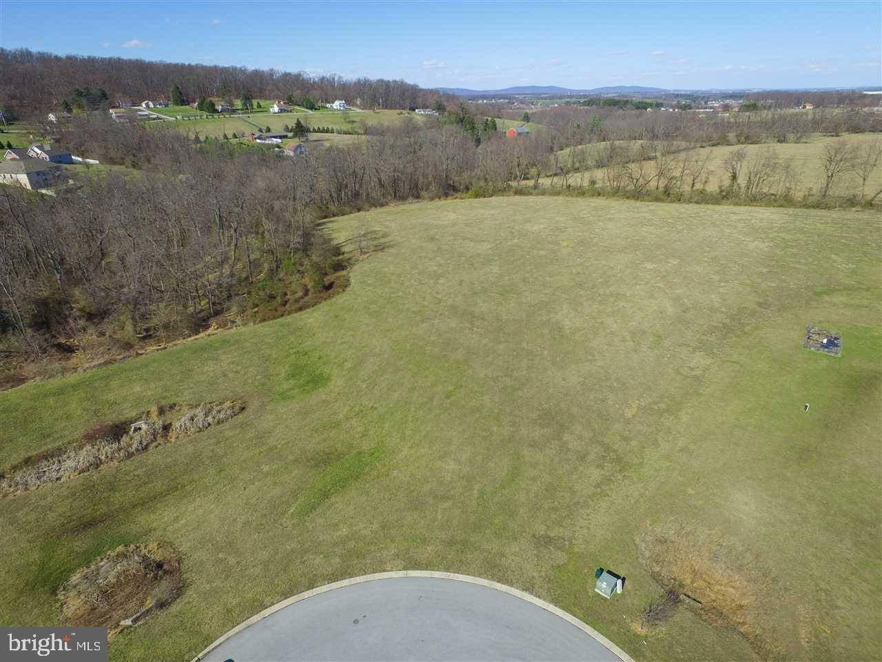 Spring Grove, PA 17362,605 FOX HOLLOW CT