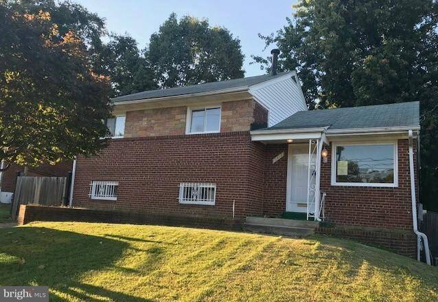 Capitol Heights, MD 20743,6412 ROLLING RIDGE DR