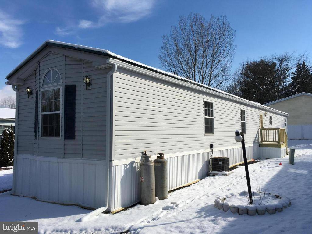 Gap, PA 17527,767 WILLOW LN