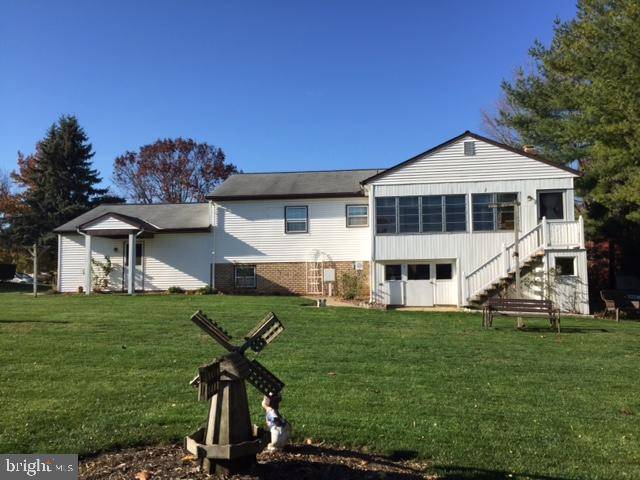 Leola, PA 17540,73 MEADOW VIEW DR