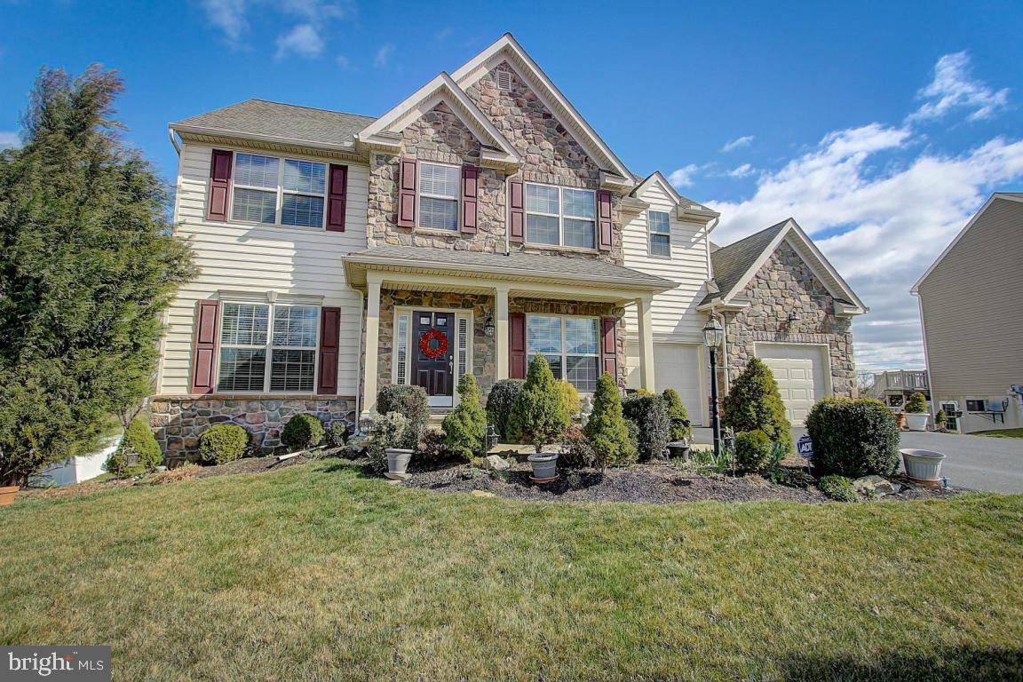 Leola, PA 17540,324 WILLOW DELL LN