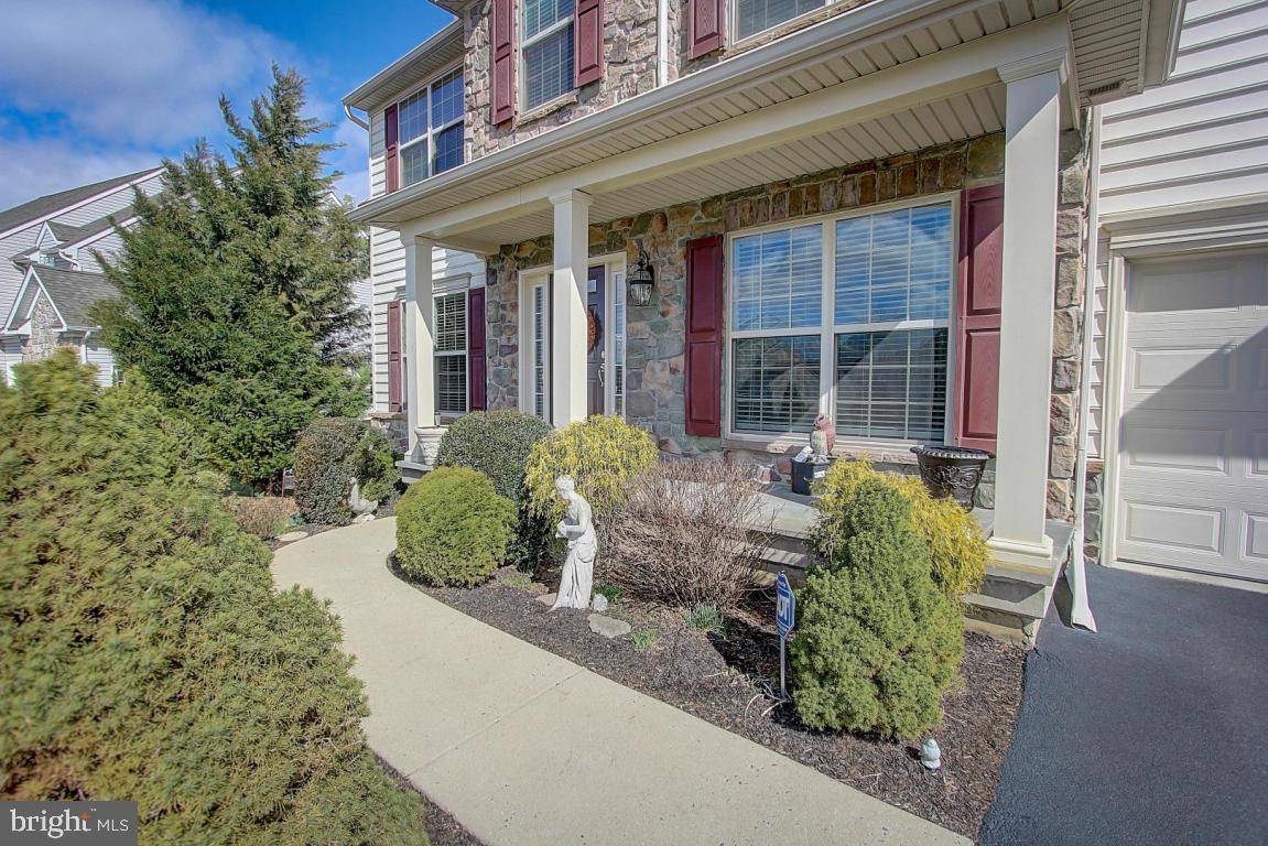 Leola, PA 17540,324 WILLOW DELL LN