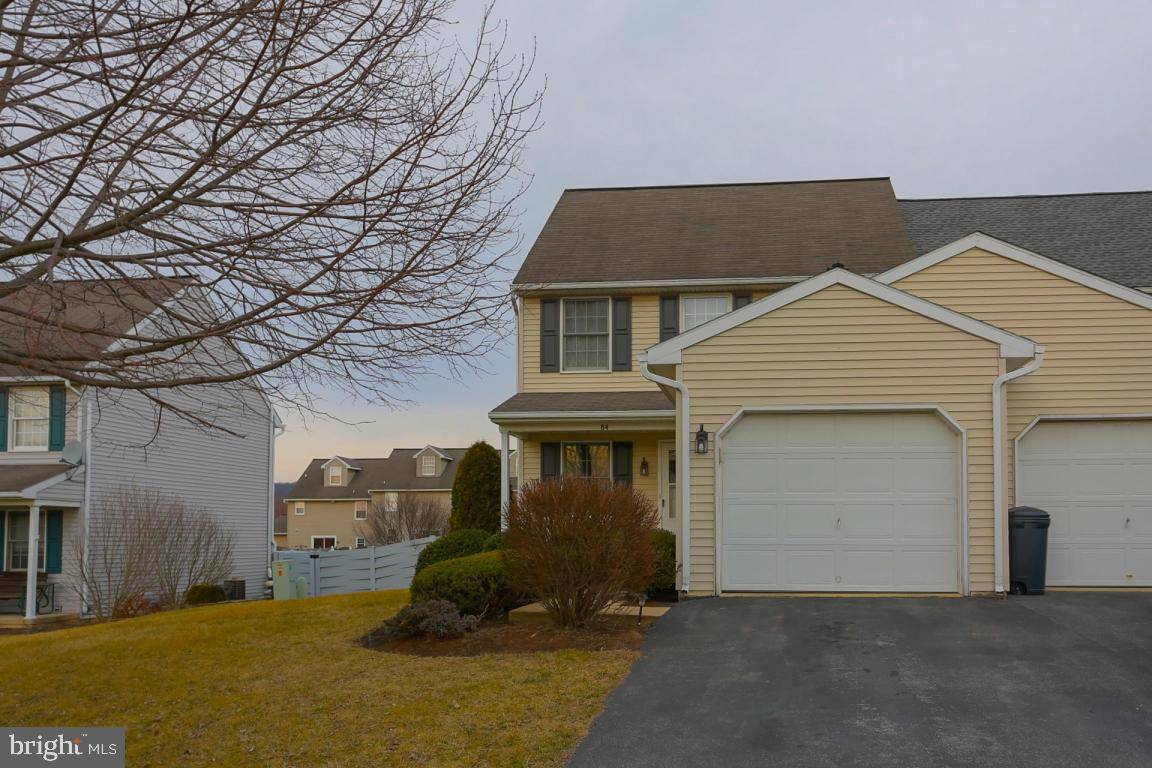 Reinholds, PA 17569,84 RED STONE CIR