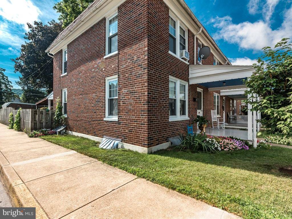 Ephrata, PA 17522,285 DUKE ST