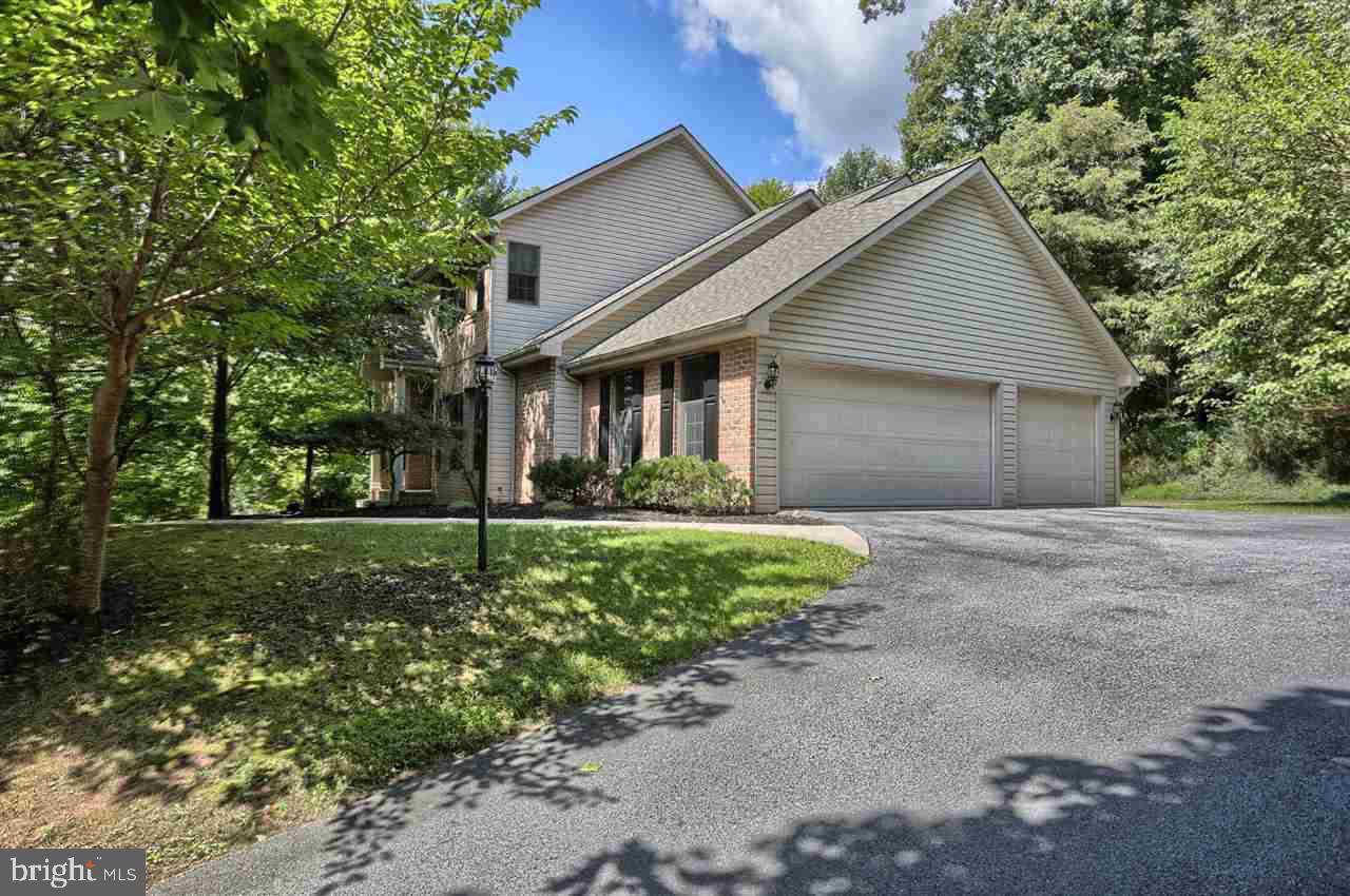 Harrisburg, PA 17110,4740 MAPLE SHADE DR