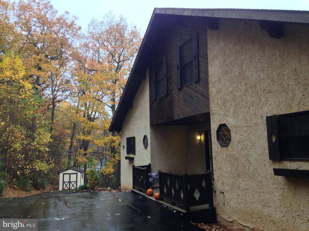 Reinholds, PA 17569,385 LAUREL RIDGE RD