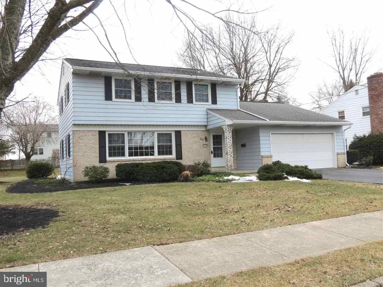 Palmyra, PA 17078,28 SANDALWOOD DR