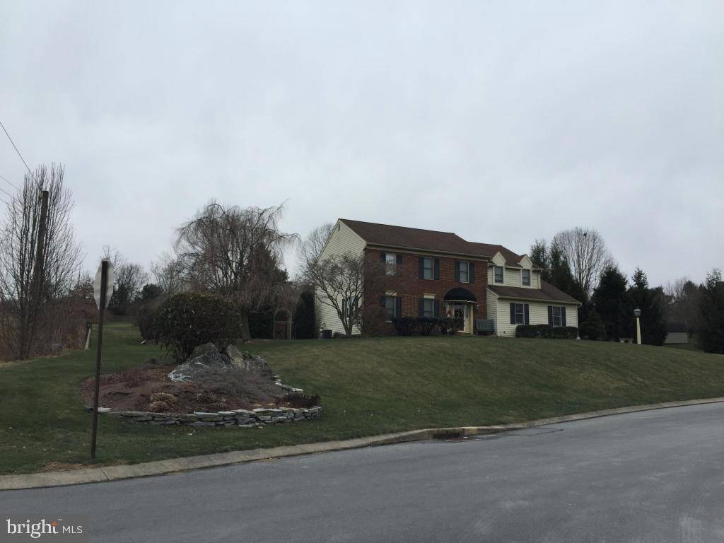 Willow Street, PA 17584,802 WOODHALL DR