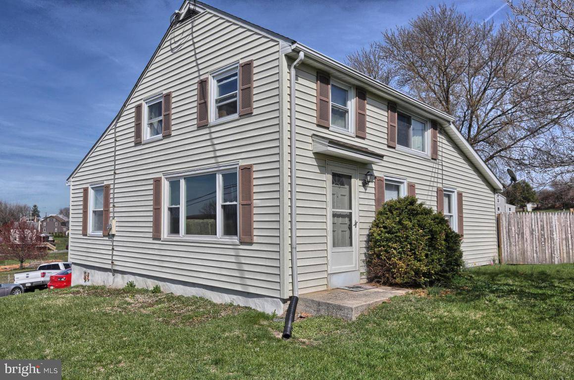 Pequea, PA 17565,358 STEINMAN FARM RD