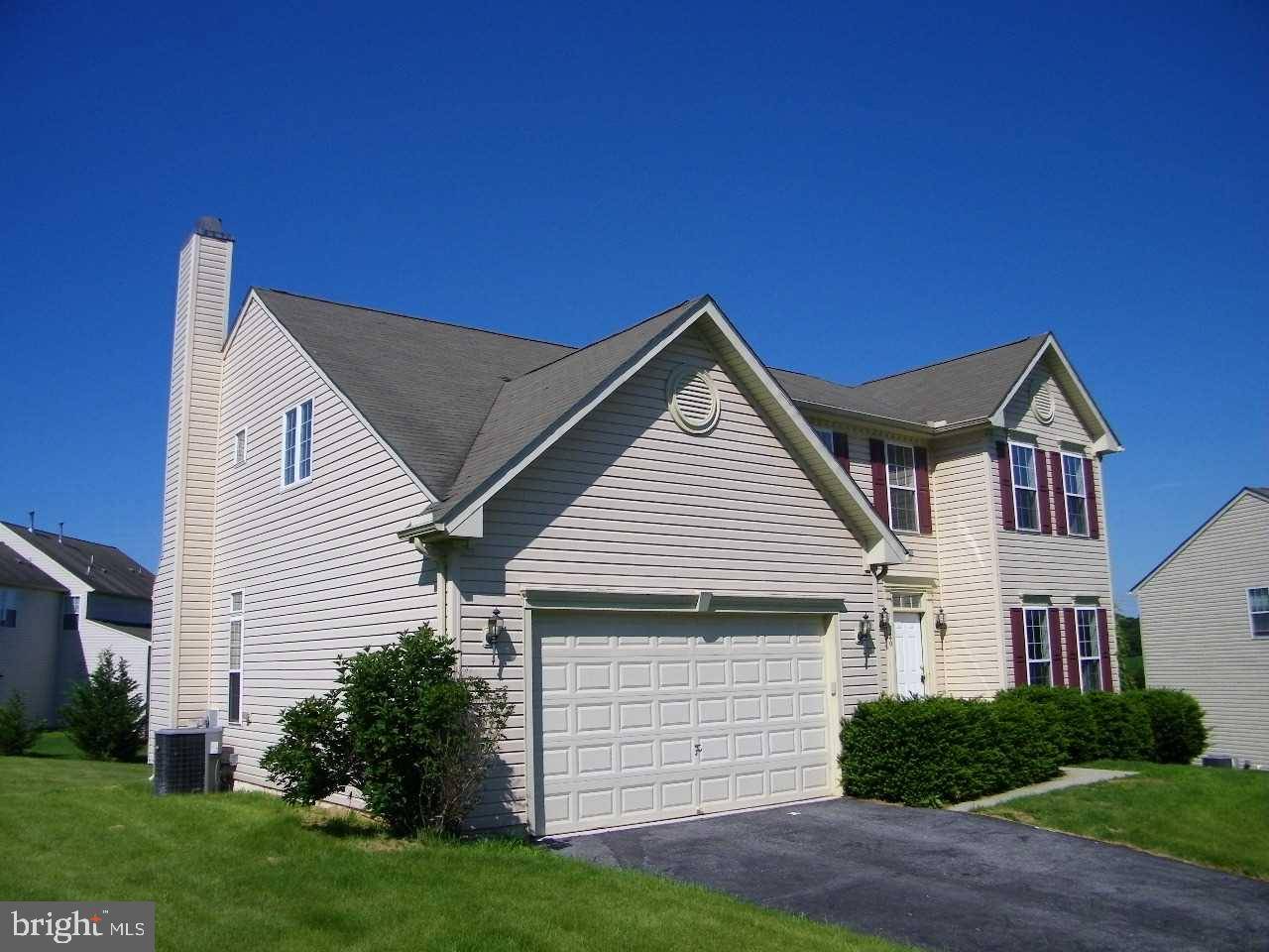 Spring Grove, PA 17362,220 LAKEVIEW DR