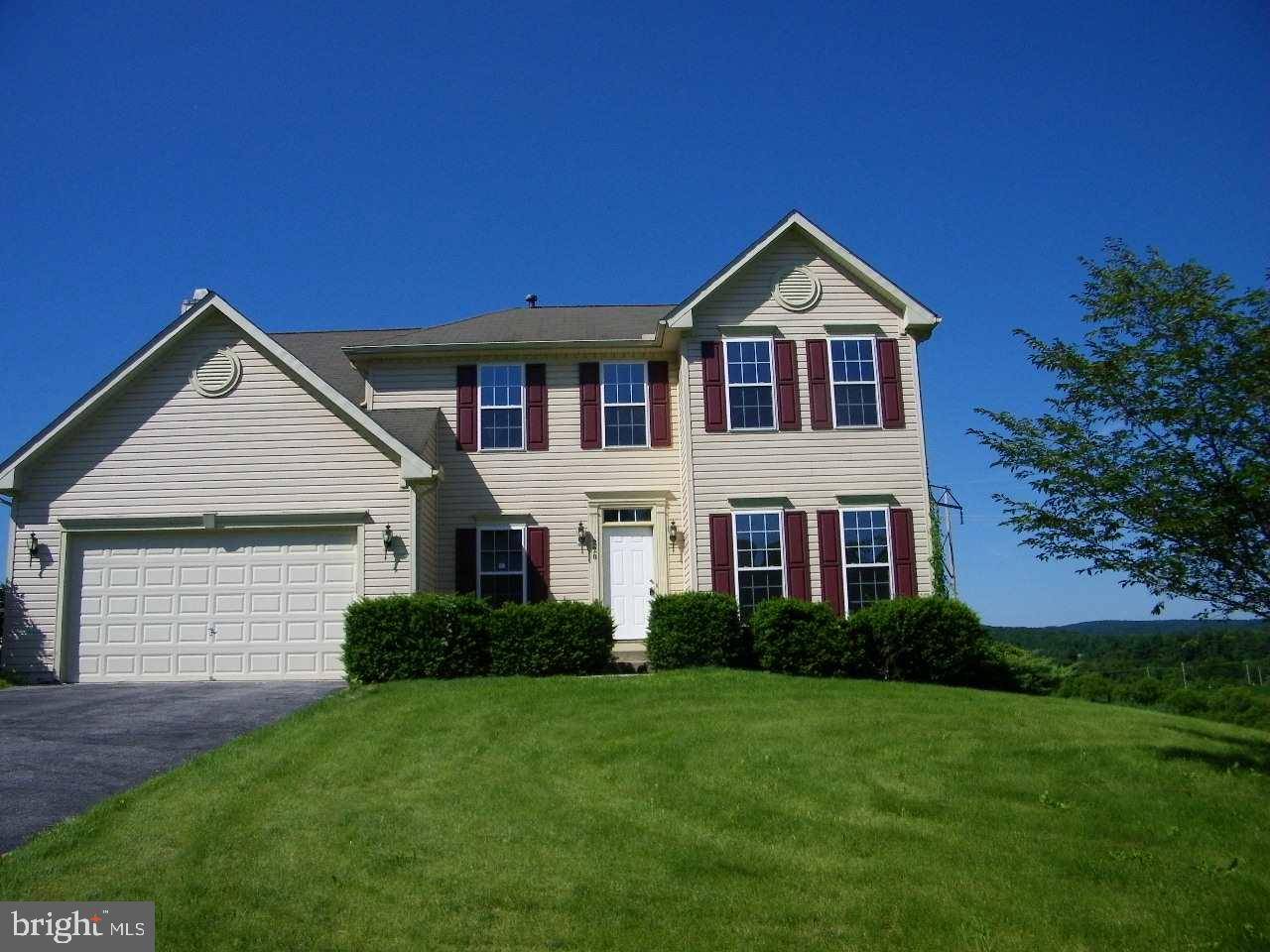 Spring Grove, PA 17362,220 LAKEVIEW DR