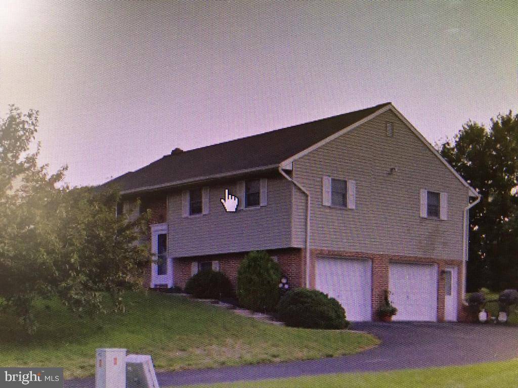 Lititz, PA 17543,697 SUE DR