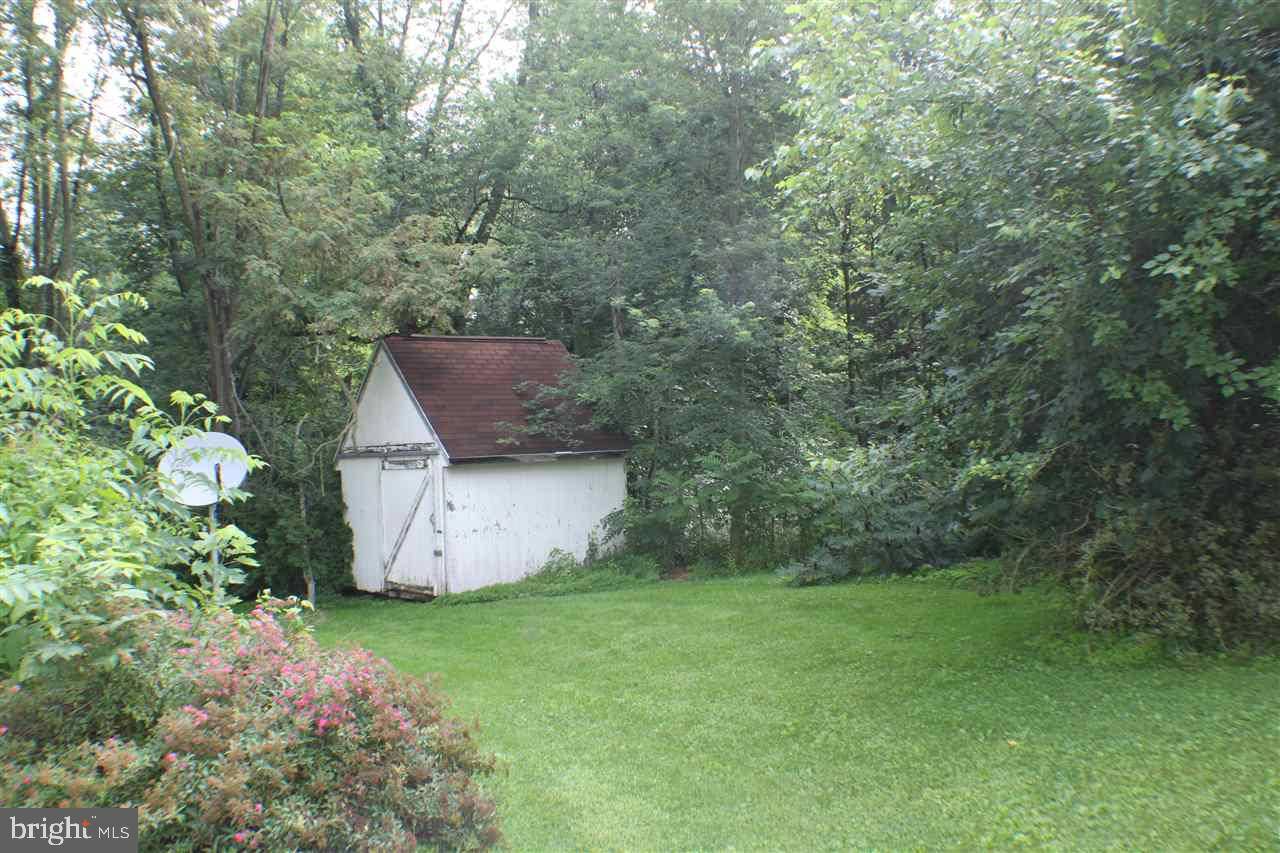 Stewartstown, PA 17363,3955 SHANGRI LA RD