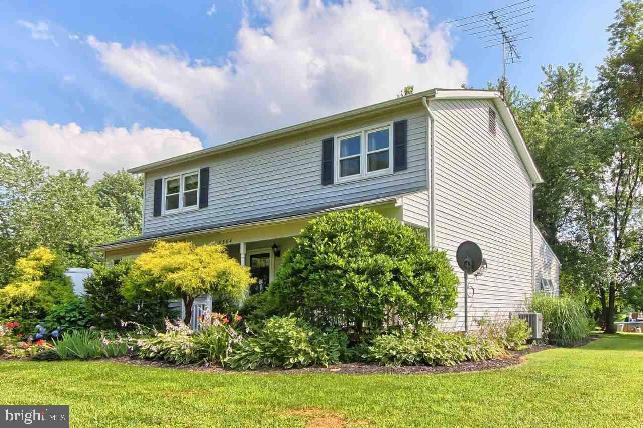 Stewartstown, PA 17363,8364 HICKORY RD