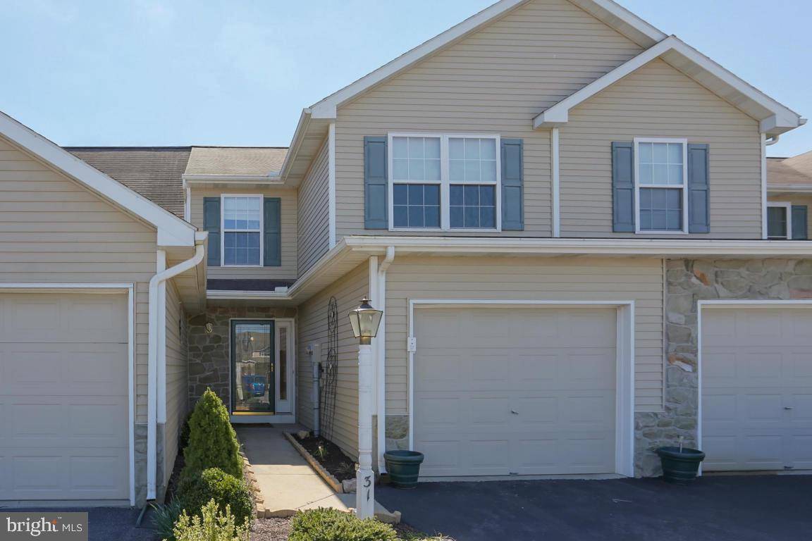 Lititz, PA 17543,31 SANDSTONE CT