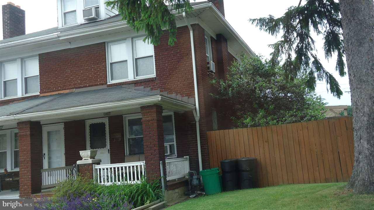 York, PA 17403,1279 E POPLAR ST