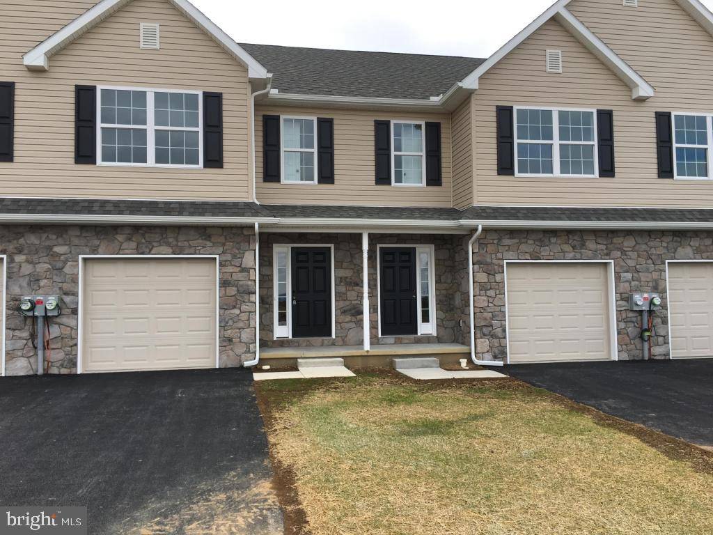 Myerstown, PA 17067,109 LINDA SUE LN #37