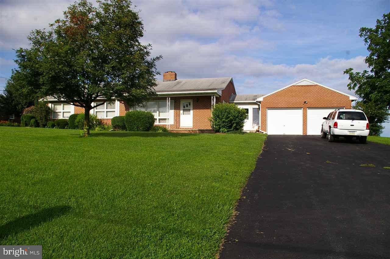 Biglerville, PA 17307,938 YELLOW HILL RD