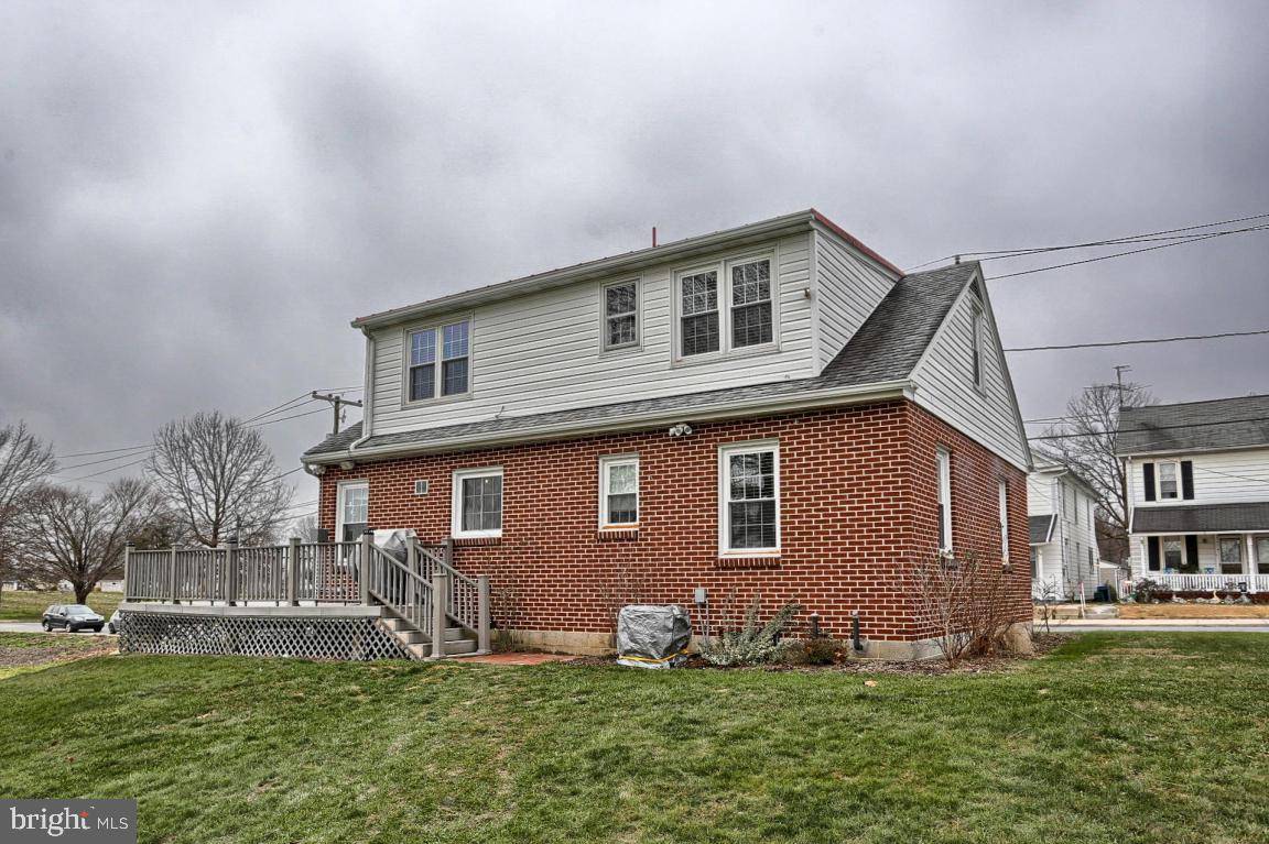 Mount Joy, PA 17552,207 S BARBARA ST