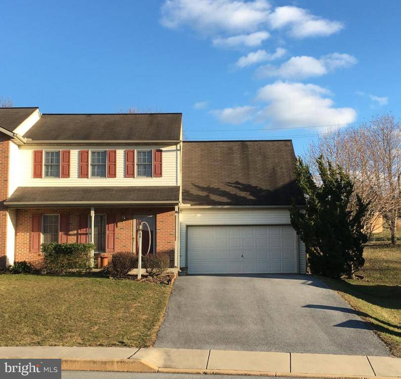 Ephrata, PA 17522,33 CLOVER CT