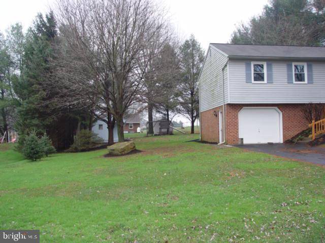 Conestoga, PA 17516,5 ORCHARD LN