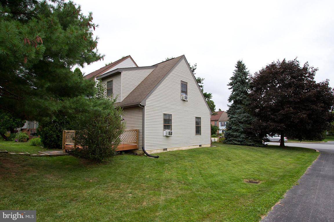 Willow Street, PA 17584,34 CARRIAGE HOUSE DR