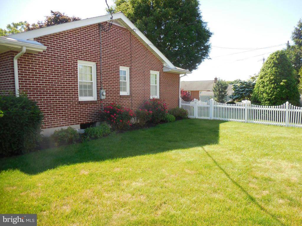 Cleona, PA 17042,138 W CHESTNUT ST