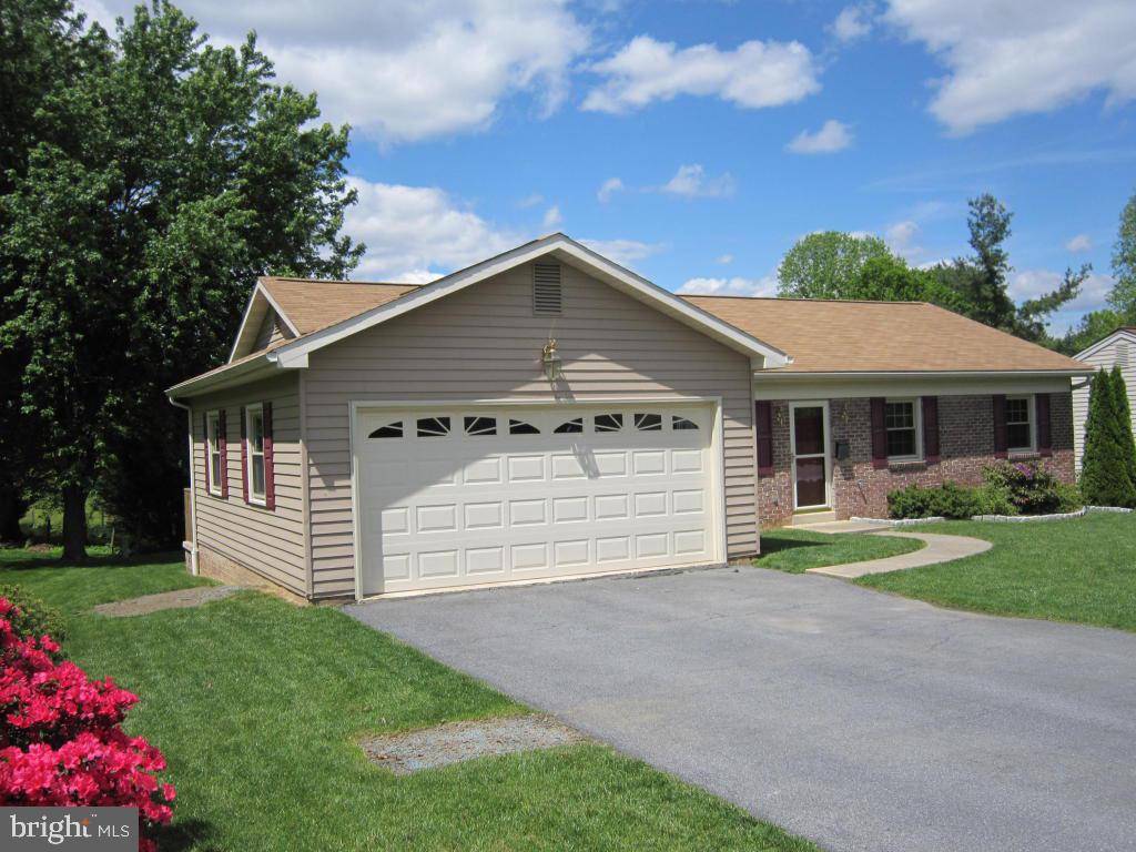 Strasburg, PA 17579,114 PLEASANT VIEW DR