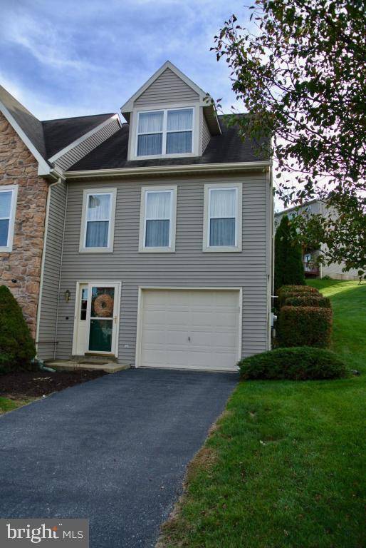 Mountville, PA 17554,332 OAKRIDGE DR