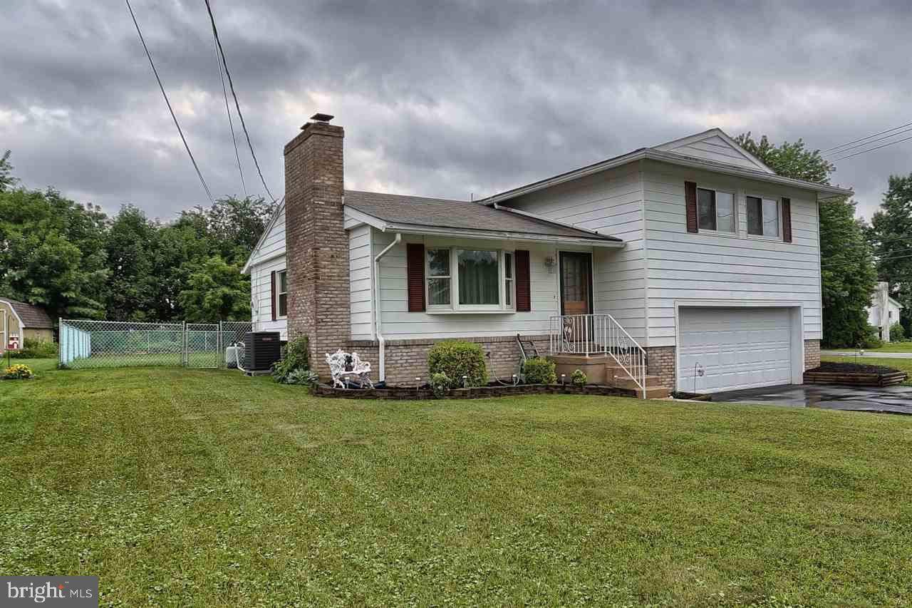 Enola, PA 17025,2 MOUNTAIN VIEW DR