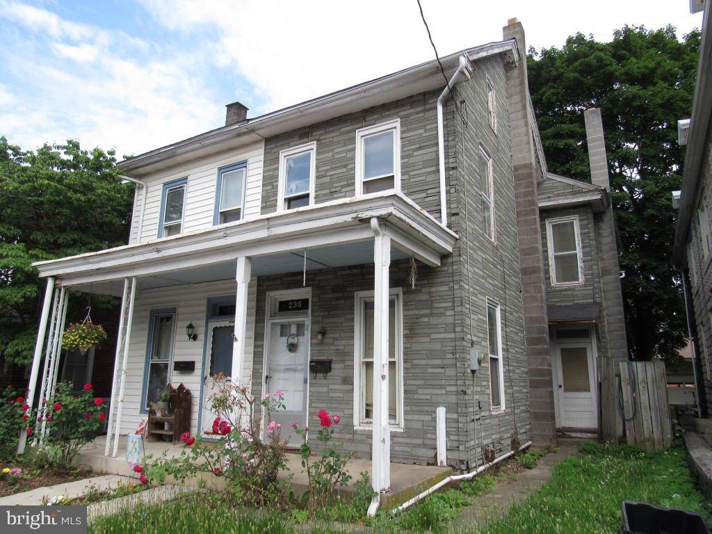 Ephrata, PA 17522,236 DUKE ST