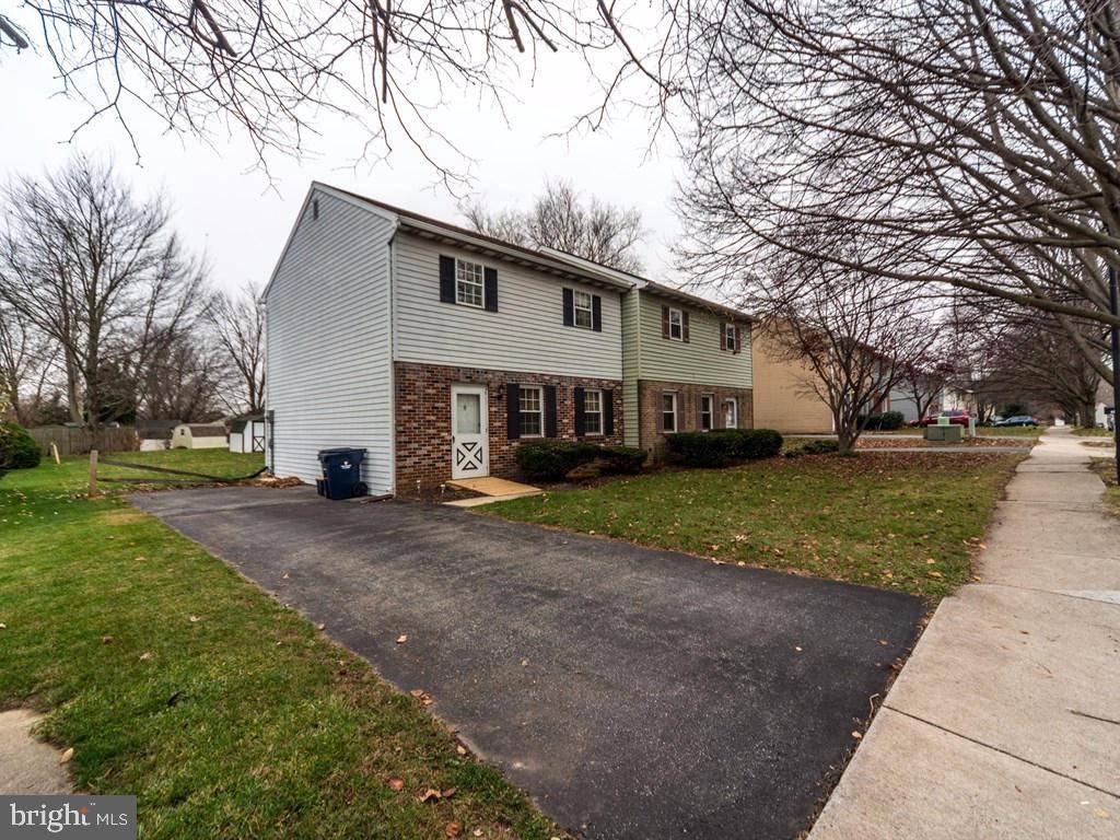 Lancaster, PA 17602,300 GREENLAND DR