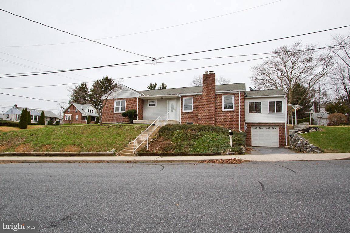 Ephrata, PA 17522,106 SPRUCE ST