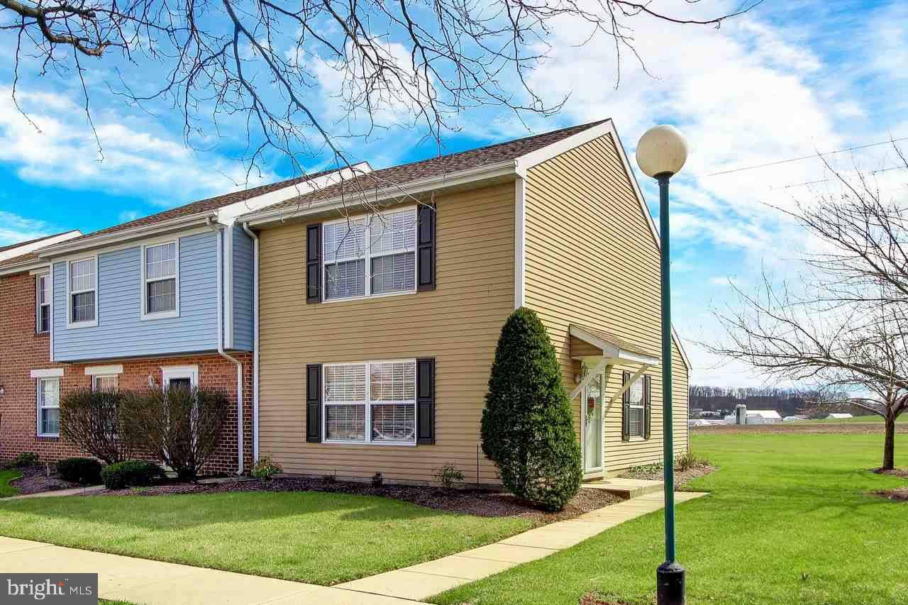 York, PA 17404,31 WILLIAMSTOWN CIR