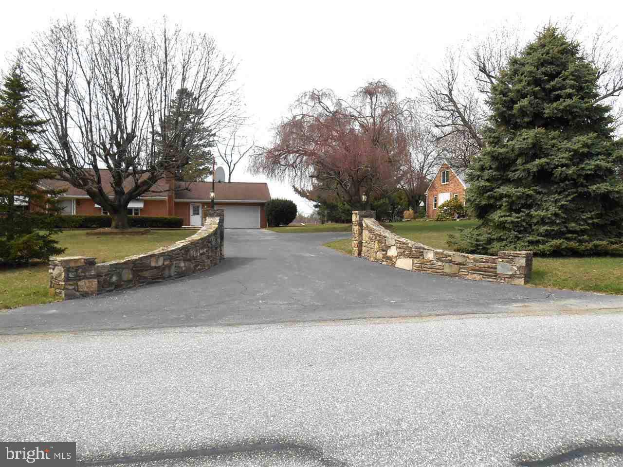 Dallastown, PA 17313,214 SHEFFIELD DR