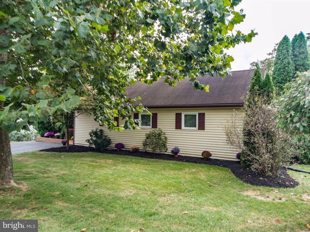 Lititz, PA 17543,3 LISSANN LN