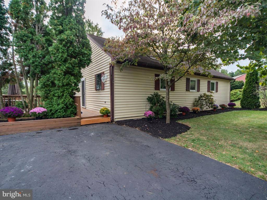 Lititz, PA 17543,3 LISSANN LN