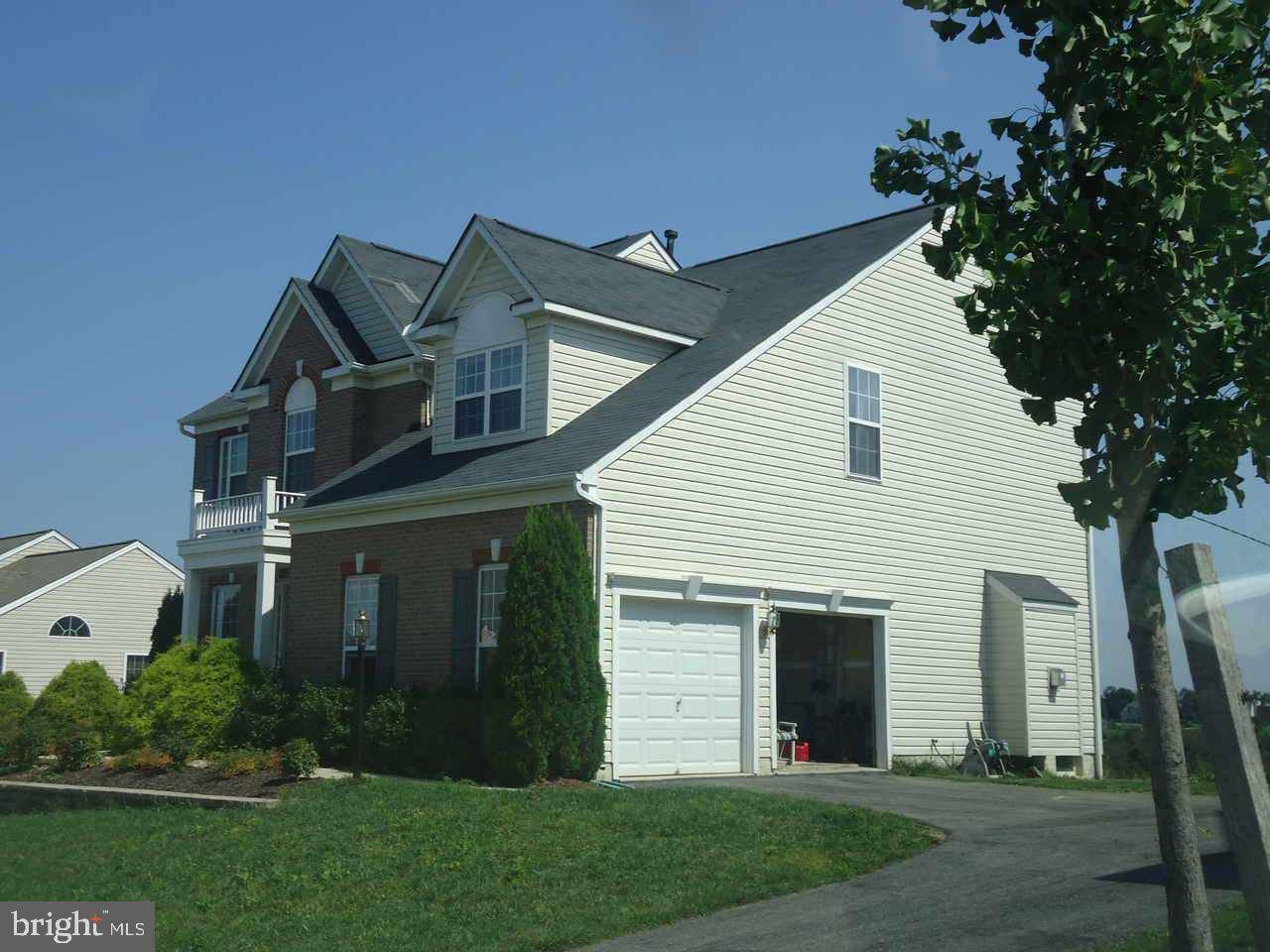 Seven Valleys, PA 17360,7503 GRAND LAKE DR