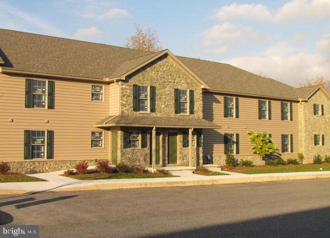 Lancaster, PA 17602,99 MIDWAY FARMS LN