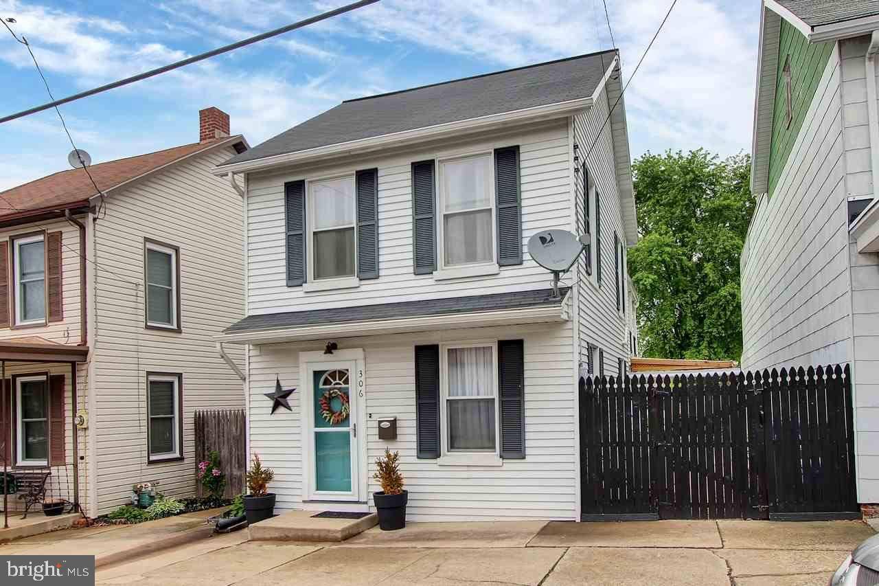 Wrightsville, PA 17368,306 N 4TH ST