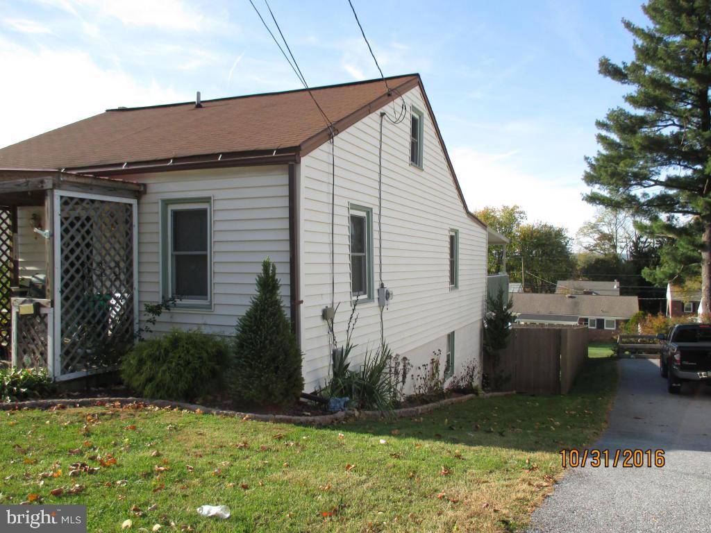 Ephrata, PA 17522,444 HOWARD AVE