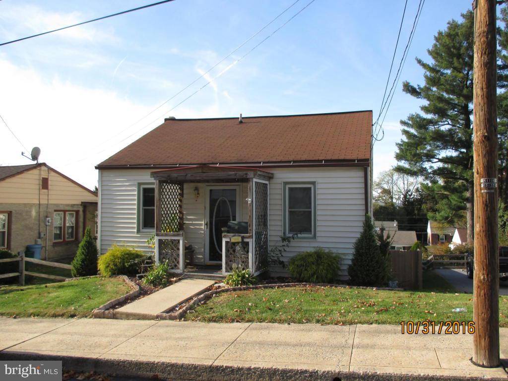 Ephrata, PA 17522,444 HOWARD AVE