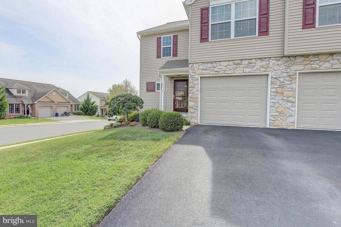 Ephrata, PA 17522,252 EAGLE DR