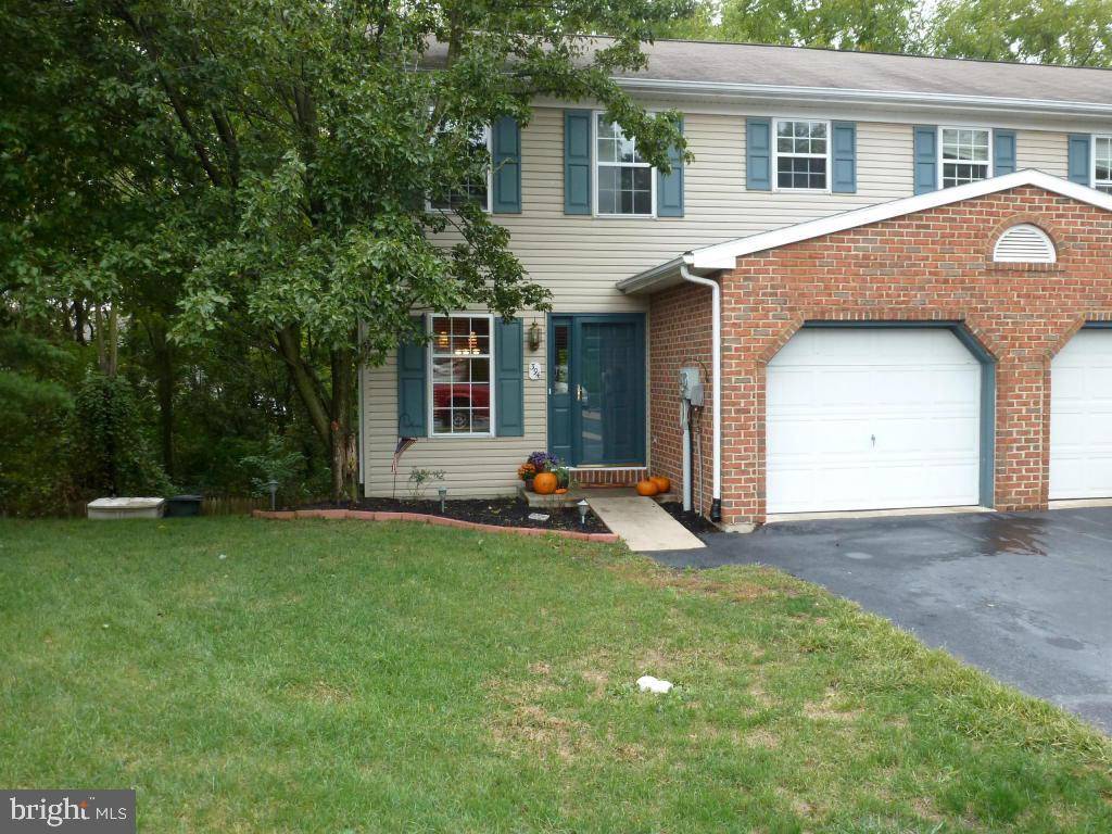 Lititz, PA 17543,394 CROSSWINDS DR