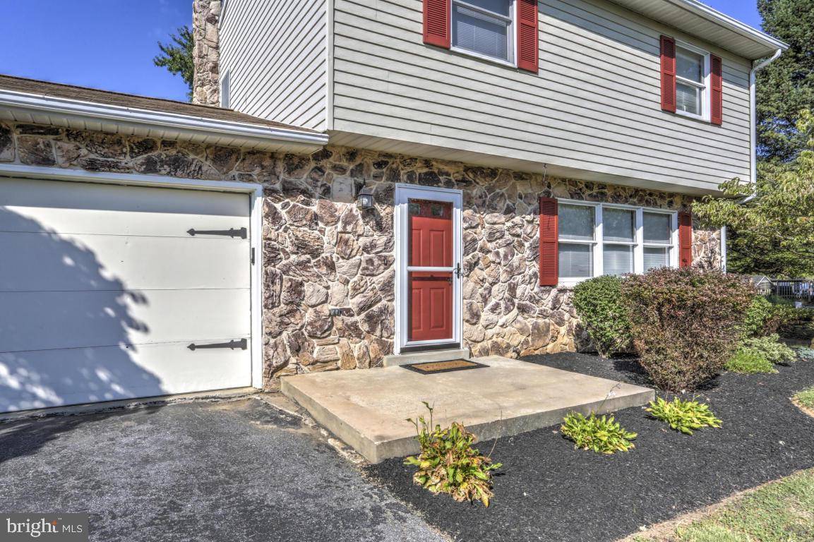 Columbia, PA 17512,86 PINE TREE DR