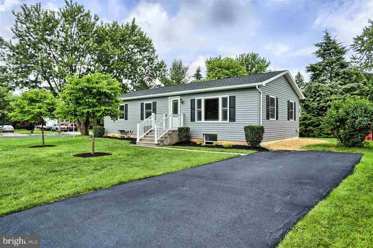 Hanover, PA 17331,129 LION DR