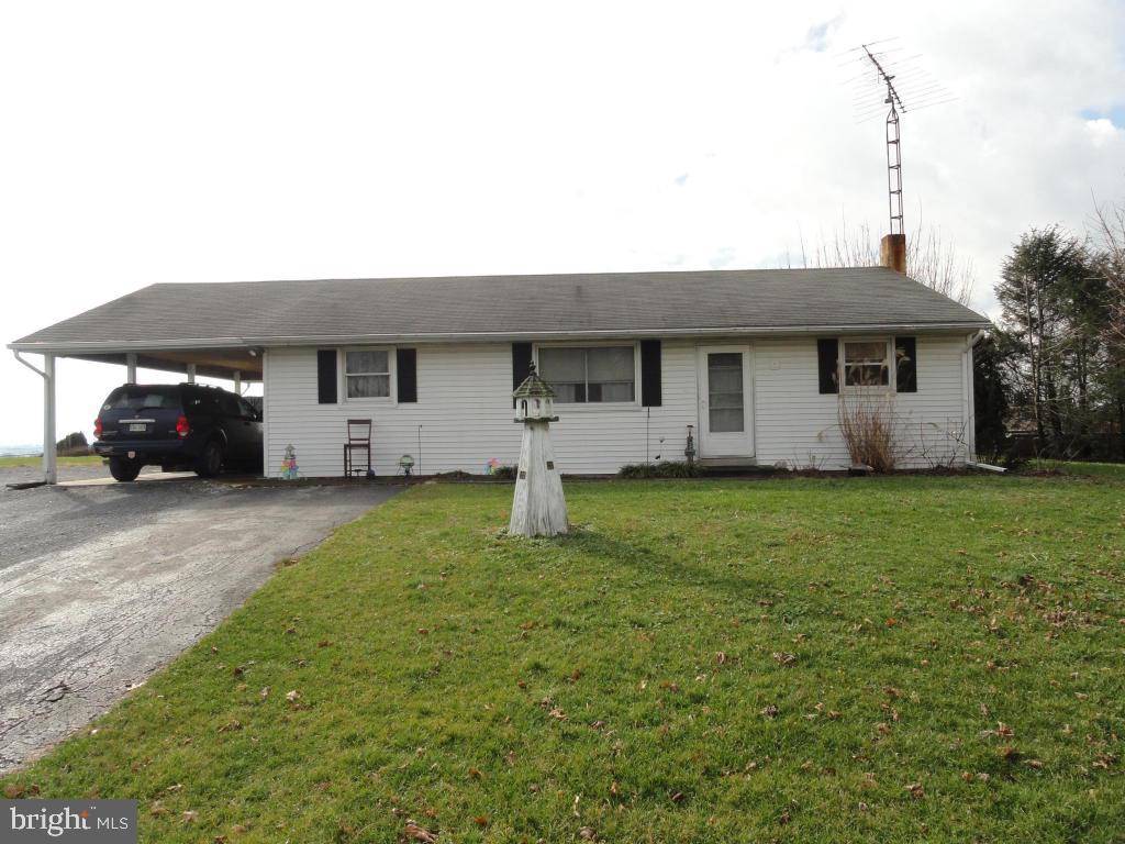 Manheim, PA 17545,966 HOLLY TREE RD