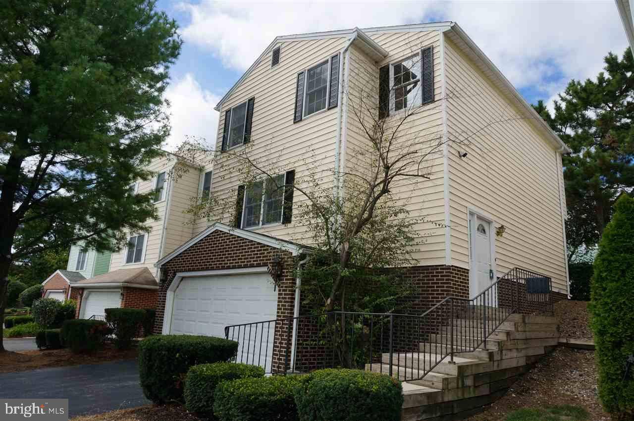 Harrisburg, PA 17110,2221 HIGHLAND CIR