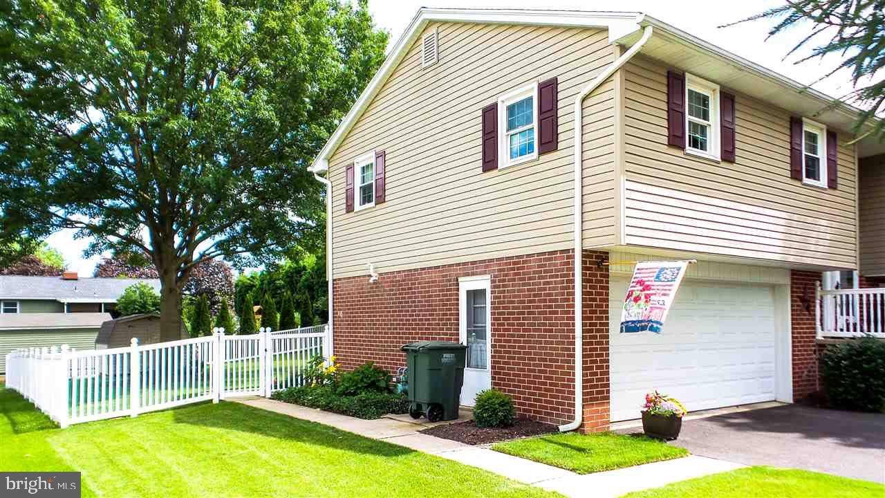 Spring Grove, PA 17408,233 PERRY AVE